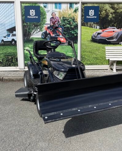 Black Edition Stiga Rasentraktor Pro 155/98 SD mit Winterpaket-Neu